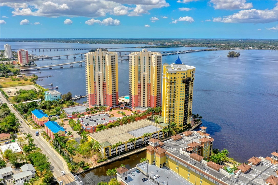 2797 First Street, Unit 1802 Fort Myers, FL 33916 - Photo 2 of 32 a room with natural light