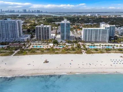 $1,300,000 | 2655 Collins Avenue, Unit 2211, Miami Beach, FL 33140