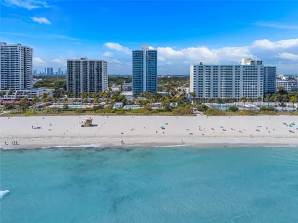 $1,300,000 | 2655 Collins Avenue, Unit 2211, Miami Beach, FL 33140