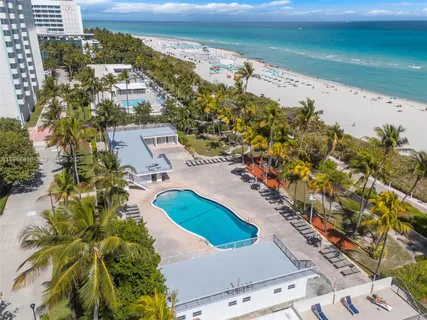 $1,300,000 | 2655 Collins Avenue, Unit 2211, Miami Beach, FL 33140