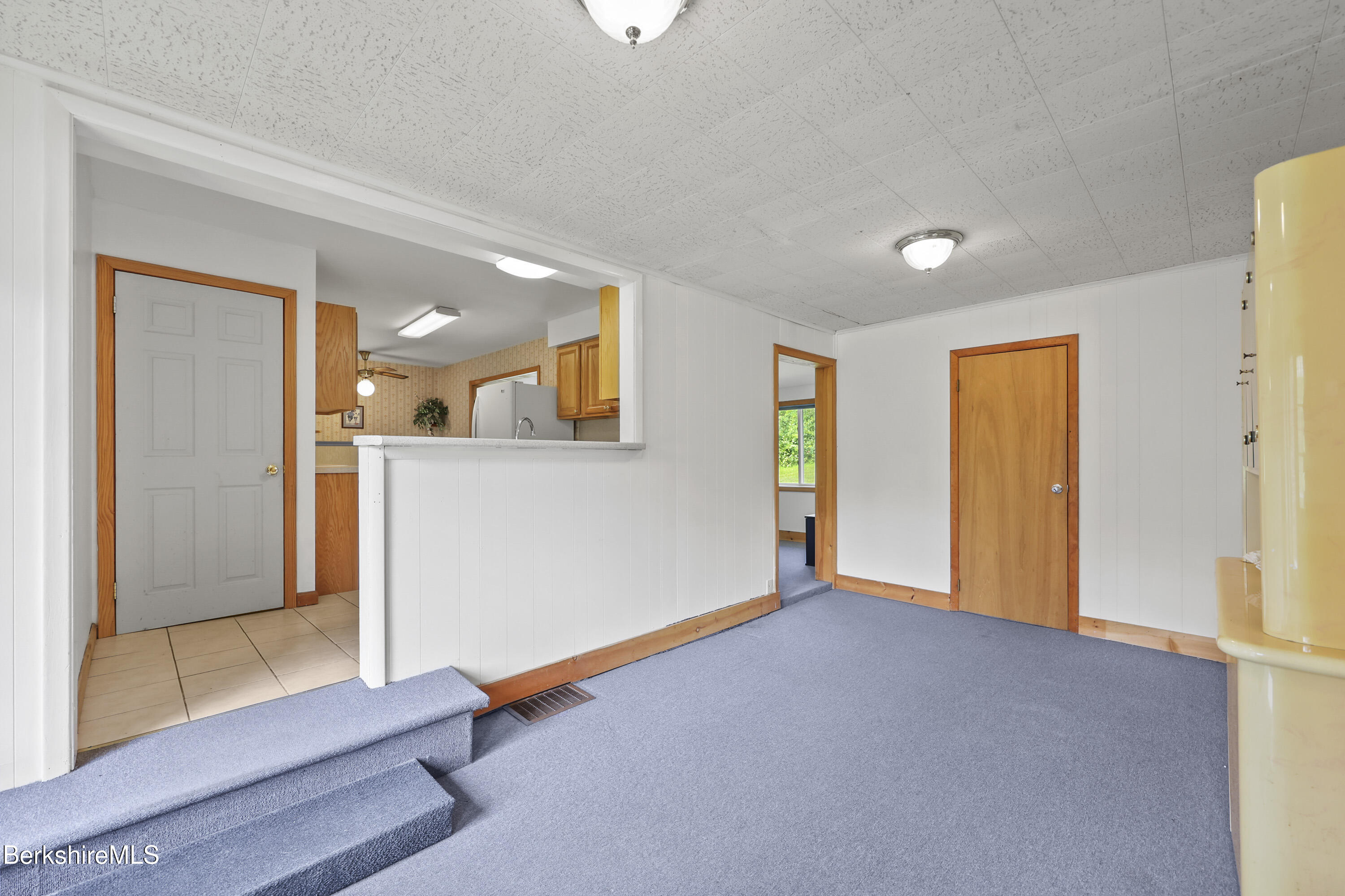 2200 Swamp Road Richmond, MA 01254 - Photo 19 of 24 Family room