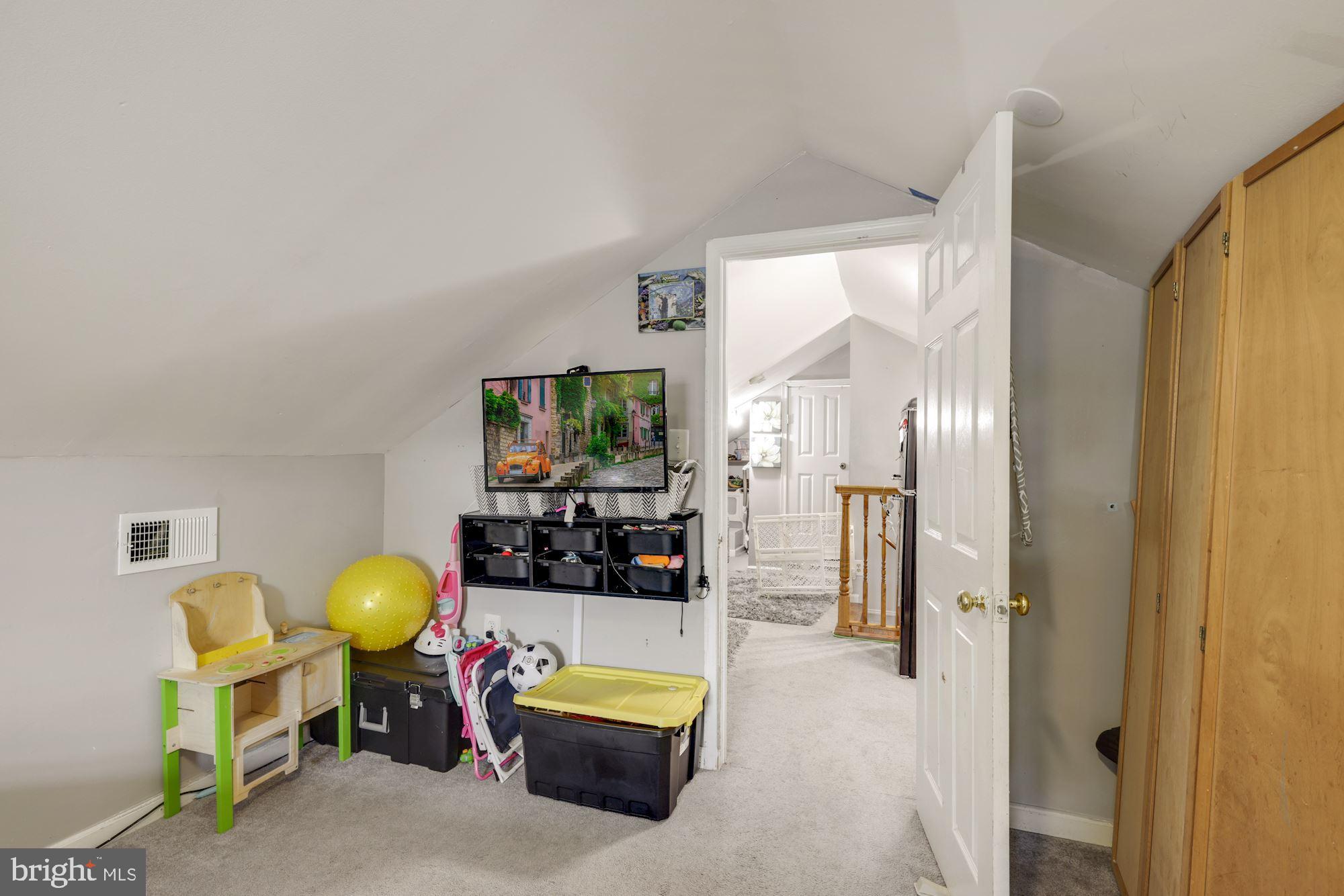 1109 Navahoe Drive Silver Spring, MD 20903 - Photo 34 of 40 Gallery Image 34
