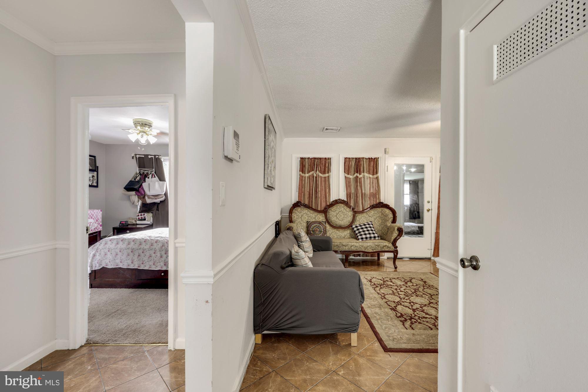 1109 Navahoe Drive Silver Spring, MD 20903 - Photo 6 of 40 Gallery Image 6