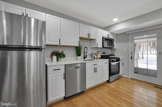 $460,000 | 5210 West Boniwood Turn, Clinton, MD 20735