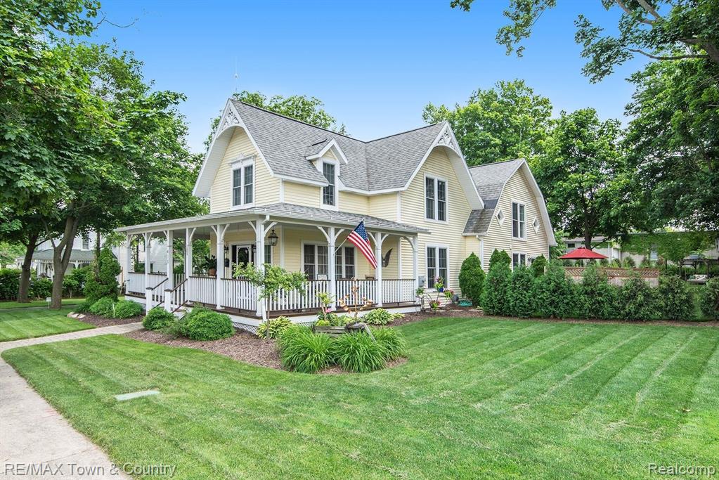 415 West Main Street Flushing, MI 48433 - Photo 1 of 37