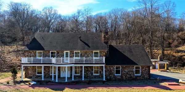 $975,000 | 131 Loretto Lane, Parkersburg, WV 26101