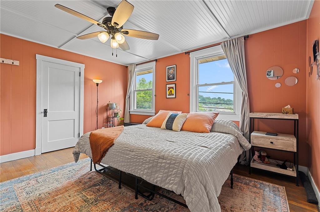 107 Imogene Road Pittsburgh, PA 15217 - Photo 18 of 35 Gallery Image 18