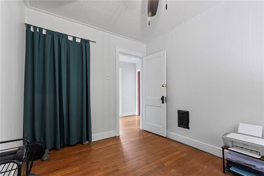 107 Imogene Road Pittsburgh, PA 15217 - Photo 24 of 35 Gallery Image 24