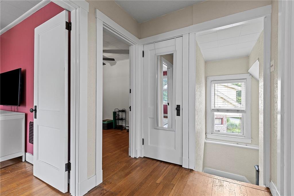 107 Imogene Road Pittsburgh, PA 15217 - Photo 25 of 35 Gallery Image 25