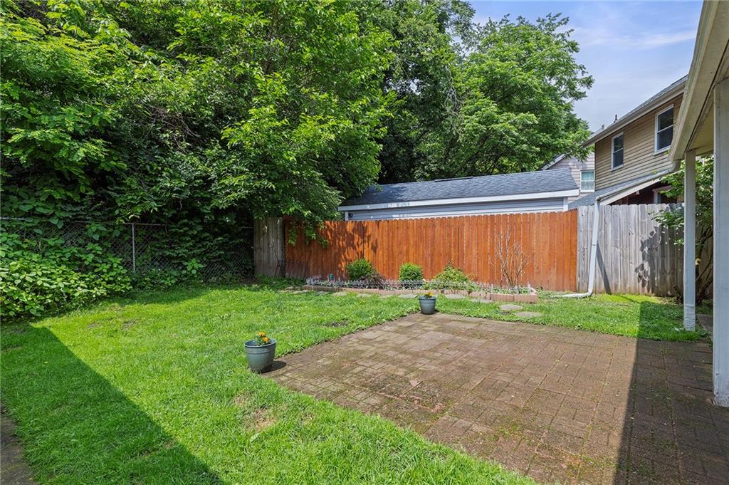 107 Imogene Road Pittsburgh, PA 15217 - Photo 30 of 35 Gallery Image 30