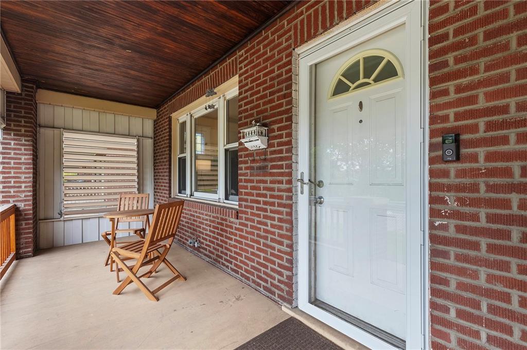 107 Imogene Road Pittsburgh, PA 15217 - Photo 6 of 35 Gallery Image 6