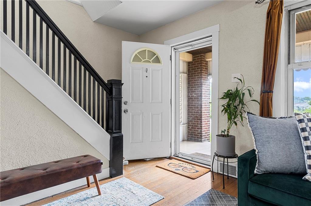 107 Imogene Road Pittsburgh, PA 15217 - Photo 7 of 35 Gallery Image 7