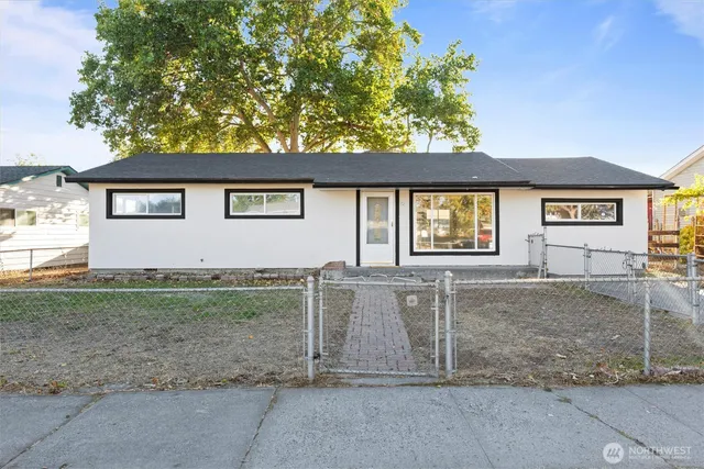 $288,000 | 710 South Catalpa Street, Moses Lake, WA 98837