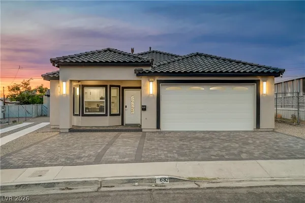 $499,998 | 6132 Glacier Avenue, Las Vegas, NV 89156