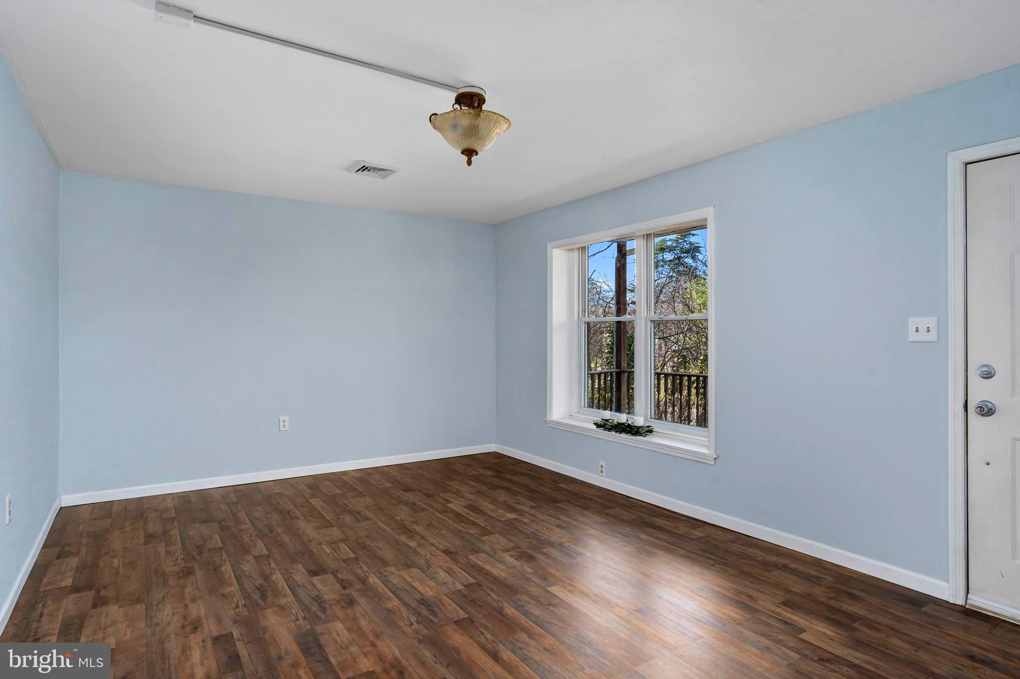 341 Larch Road Mount Laurel, NJ 08054 - Photo 6 of 21 Great Room toward front door