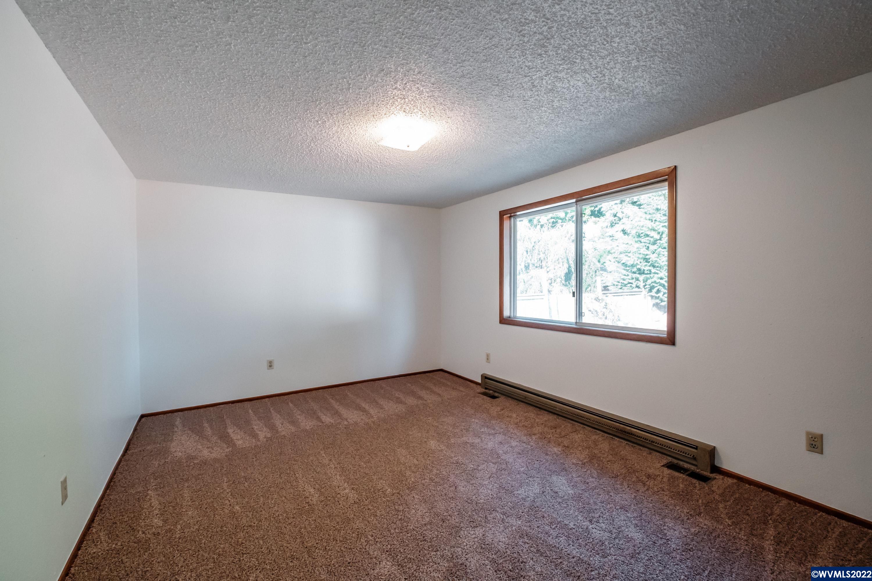 4480 Lone Oak Road Southeast Salem, OR 97302 - Photo 14 of 40 Gallery Image 14