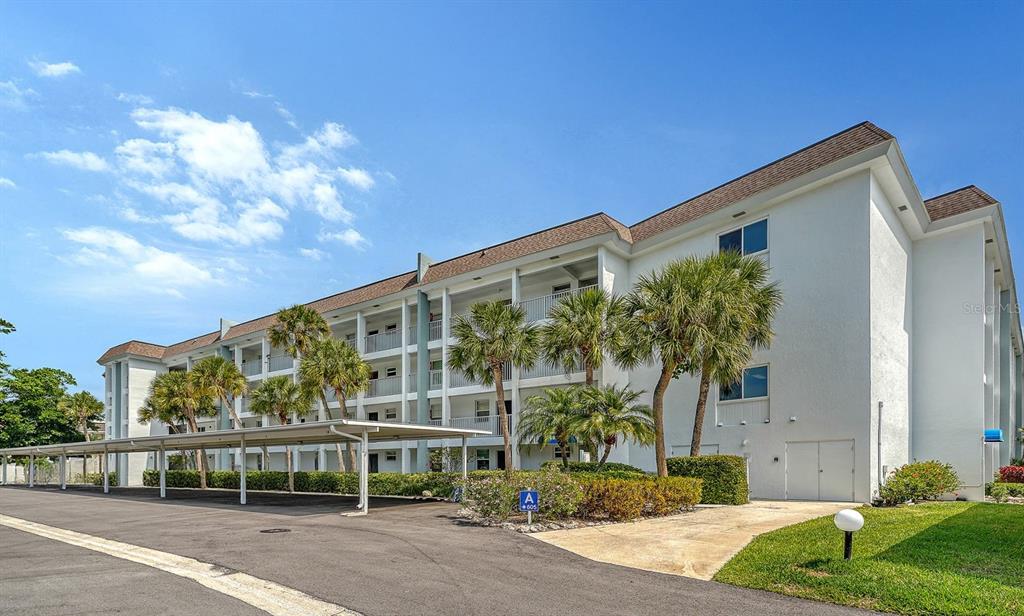 605 Sutton Place, Unit 201 Longboat Key, FL 34228 - Photo 5 of 46