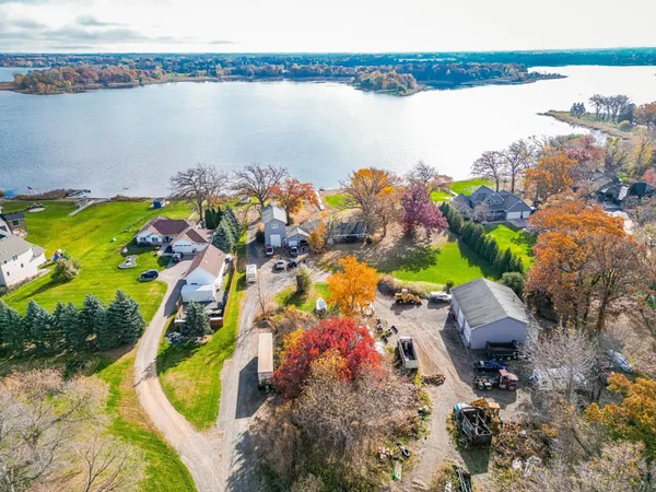 $1,800,000 | 9225 Lake Boulevard, Chisago City, MN 55013