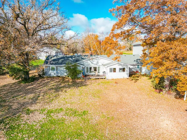 $1,800,000 | 9225 Lake Boulevard, Chisago City, MN 55013