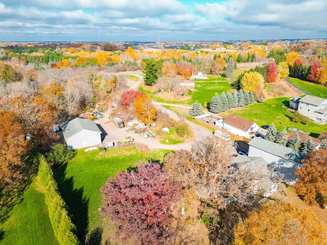 $1,800,000 | 9225 Lake Boulevard, Chisago City, MN 55013