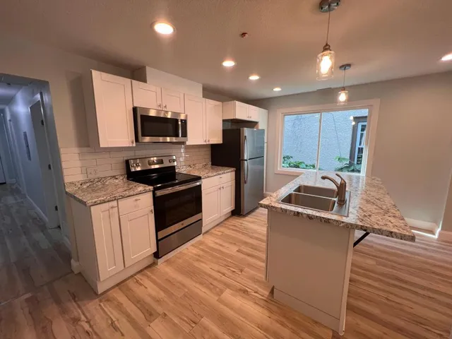 $1,790 | 910 North Oliver Avenue, Unit 3, Minneapolis, MN 55411