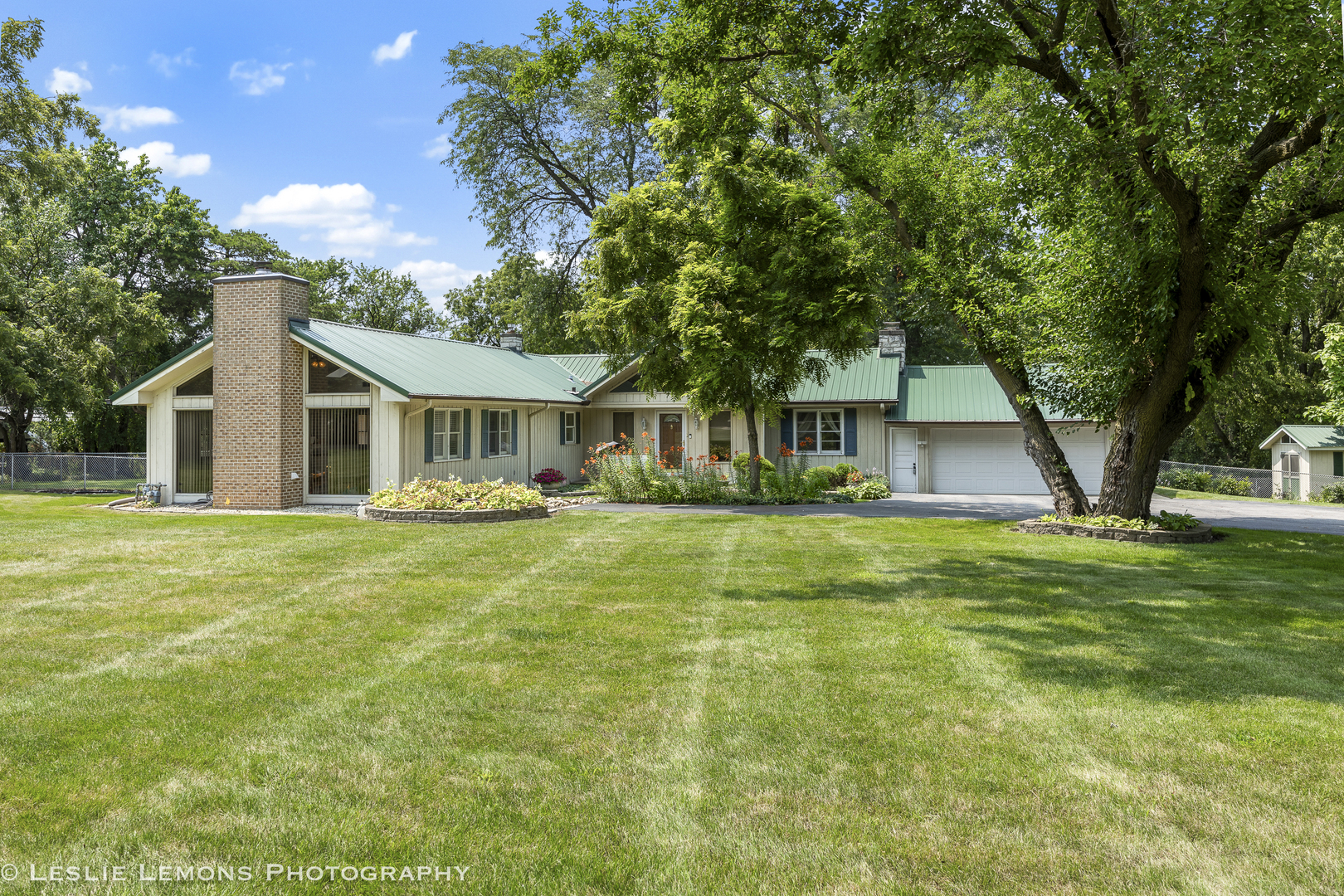 2N210 Swift Road Lombard, IL 60148 - Photo 1 of 26 Gallery Image 1