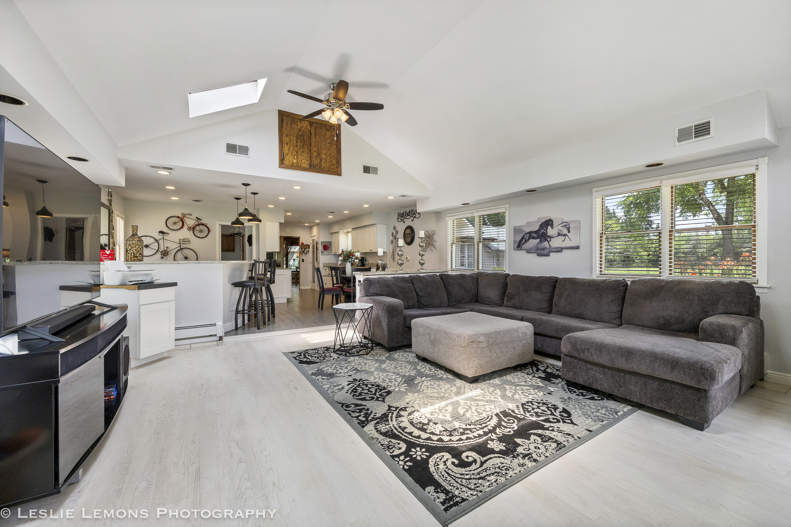 2N210 Swift Road Lombard, IL 60148 - Photo 7 of 26 Gallery Image 7