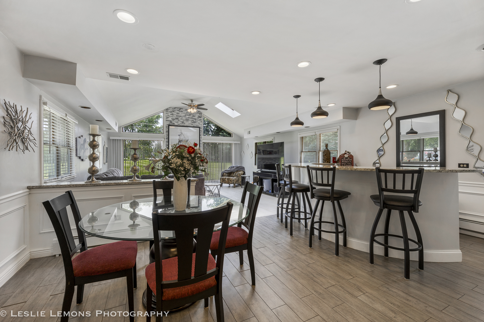 2N210 Swift Road Lombard, IL 60148 - Photo 8 of 26 Gallery Image 8