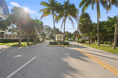 $1,800,000 | 37 Ne Street, Fort Lauderdale, FL 33308