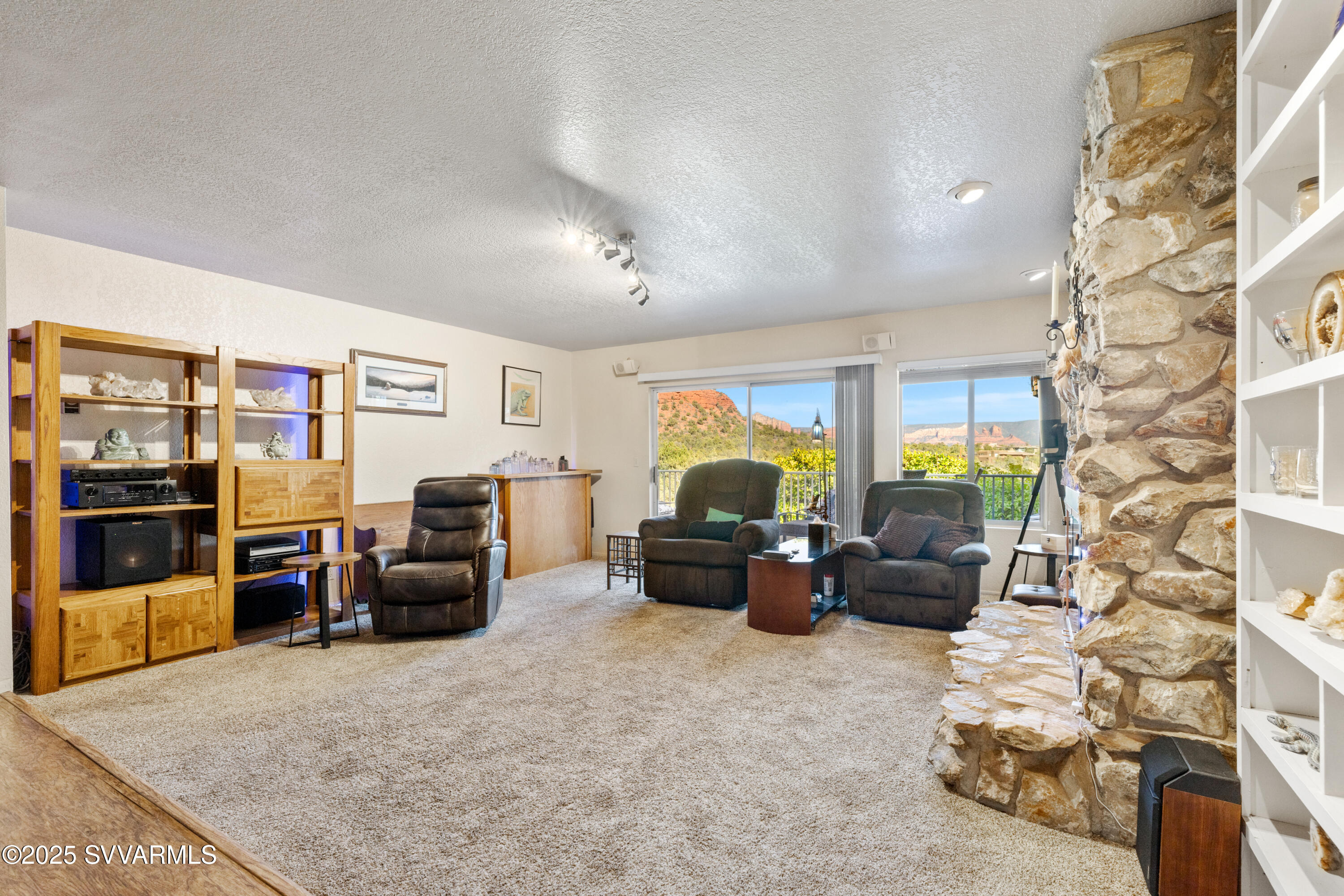 750 Dry Creek Road Sedona, AZ 86336 - Photo 14 of 67 Living Room with fireplace
