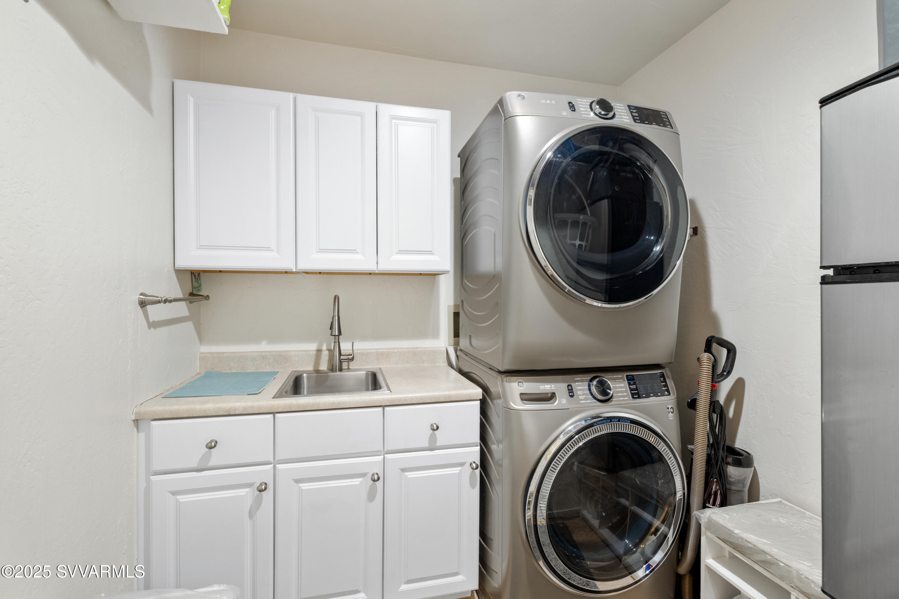 750 Dry Creek Road Sedona, AZ 86336 - Photo 33 of 67 Laundry Room