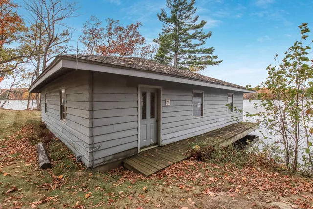 $2,000,000 | 7369 Kroehler Lane, Hayward, WI 54843