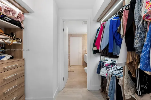 $2,250,000 | 11325 Northwest 66th Street, Doral, FL 33178