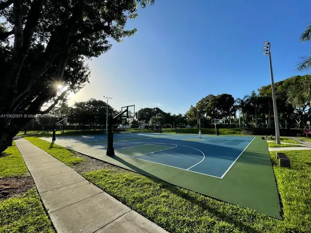$2,250,000 | 11325 Northwest 66th Street, Doral, FL 33178