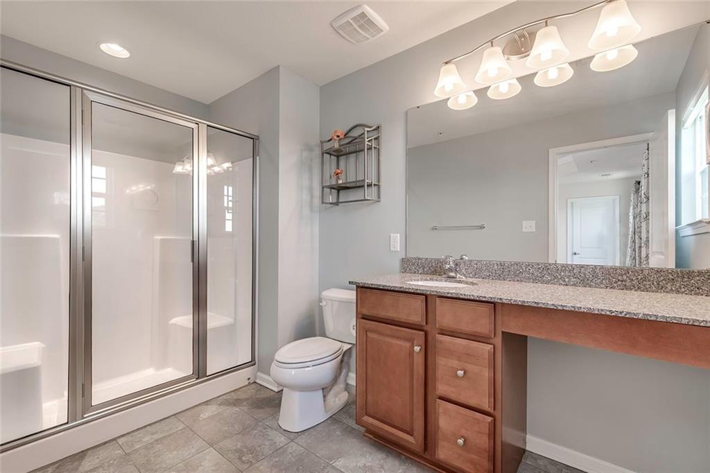 614 Rosecliff Road Wexford, PA 15090 - Photo 14 of 23 This is the bright, beautiful and sparkeling master bathroom.