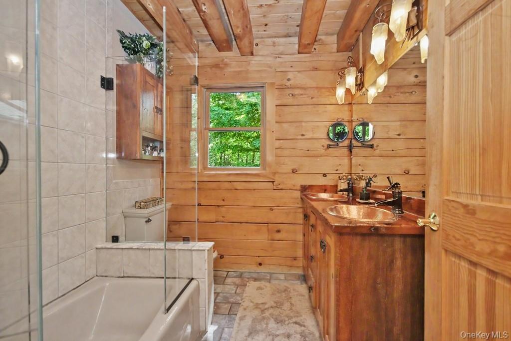 33 Cimarron Road Putnam Valley, NY 10579 - Photo 20 of 49