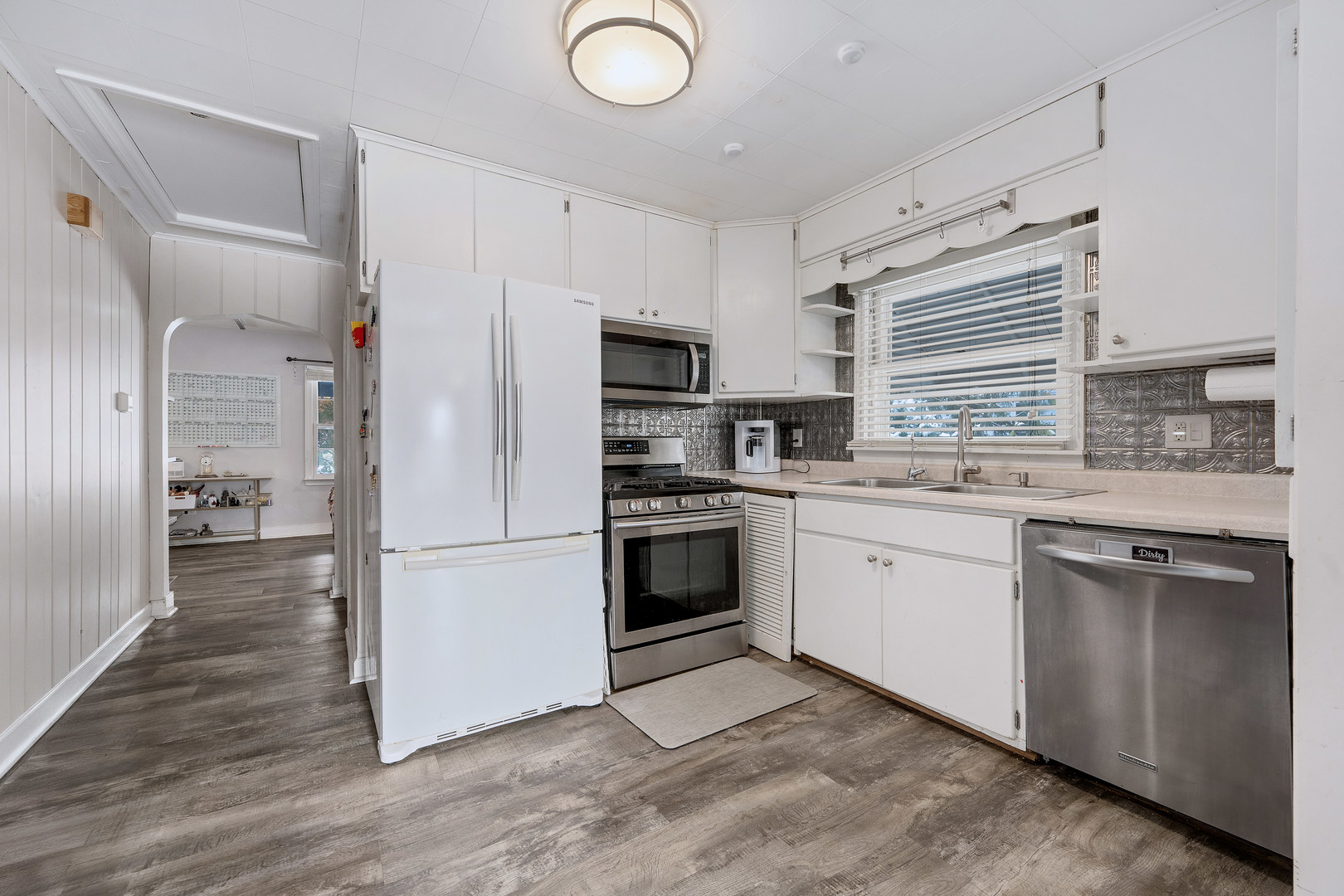 309 East Naperville Road Westmont, IL 60559 - Photo 11 of 21