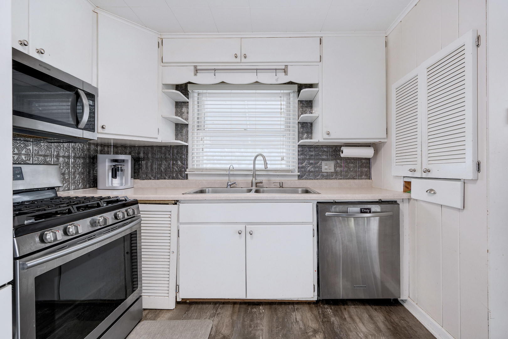 309 East Naperville Road Westmont, IL 60559 - Photo 10 of 21