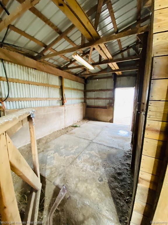 3915 North Latson Road Howell, MI 48855 - Photo 38 of 53