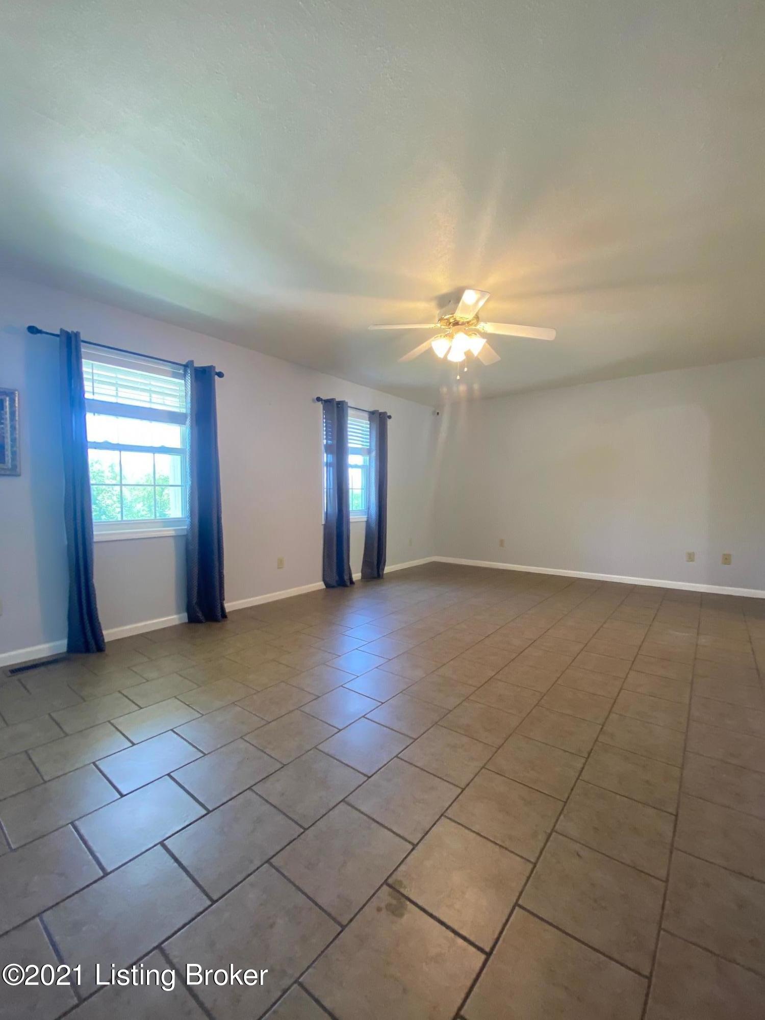 425 Tucker Road Vine Grove, KY 40175 - Photo 28 of 42 IMG_5816