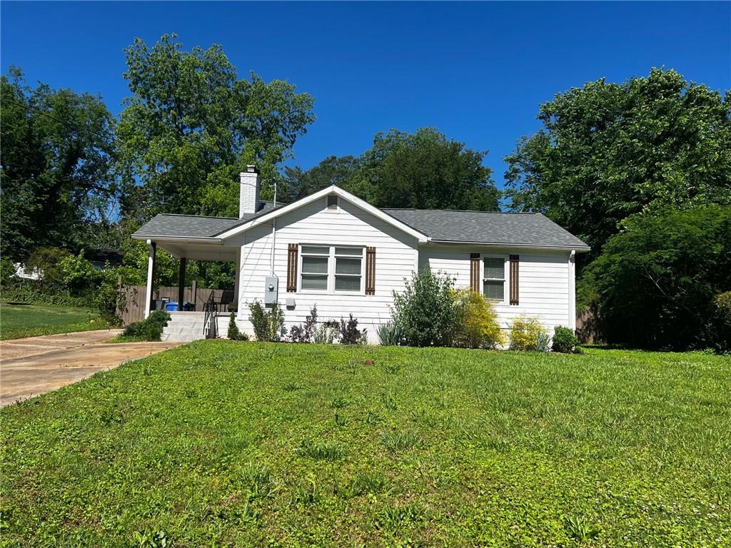 1611 Wellswood Drive Southeast Atlanta, GA 30315 - Photo 3 of 16