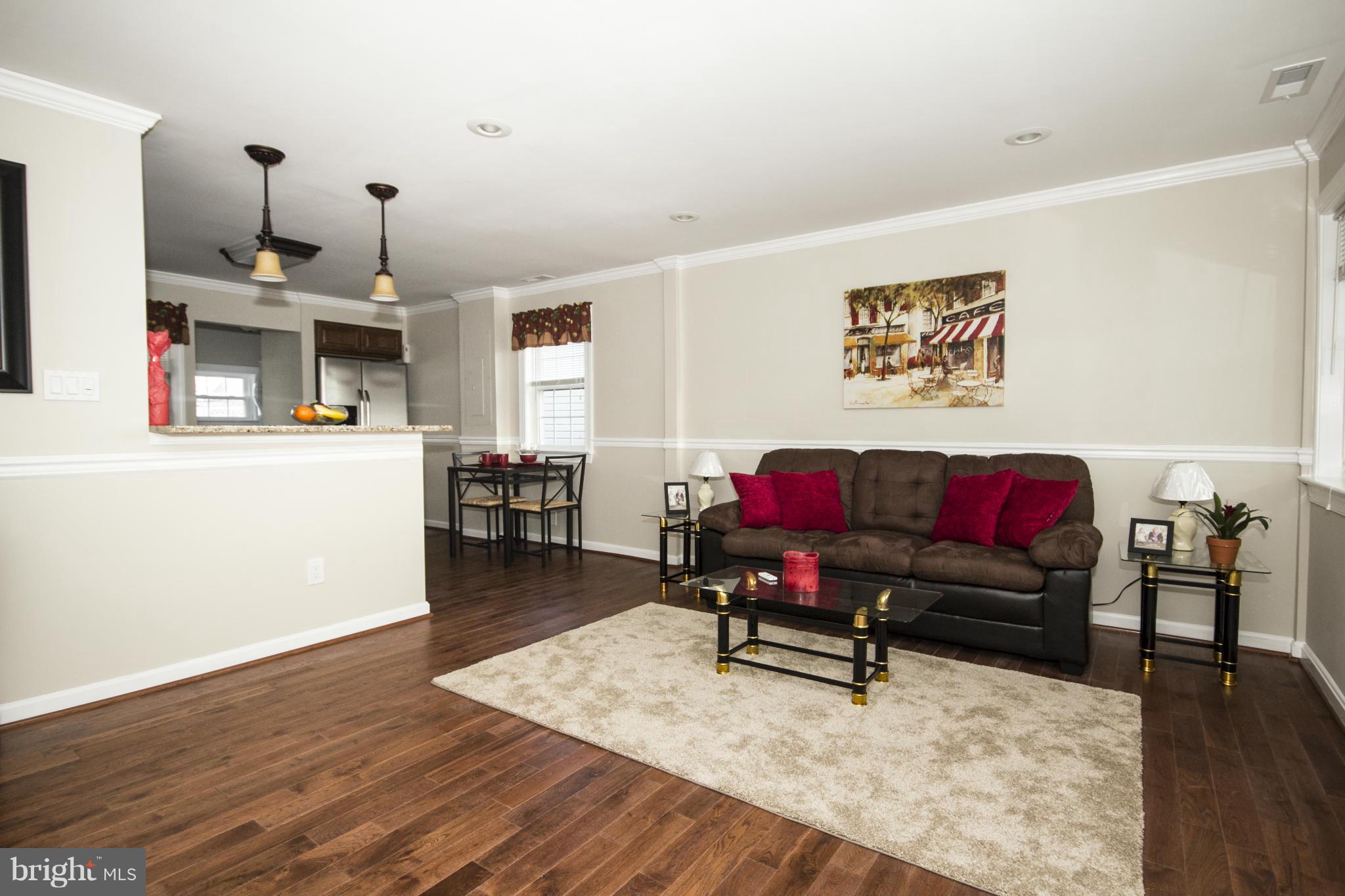 30 Compass Road Baltimore, MD 21220 - Photo 4 of 21 Living Room