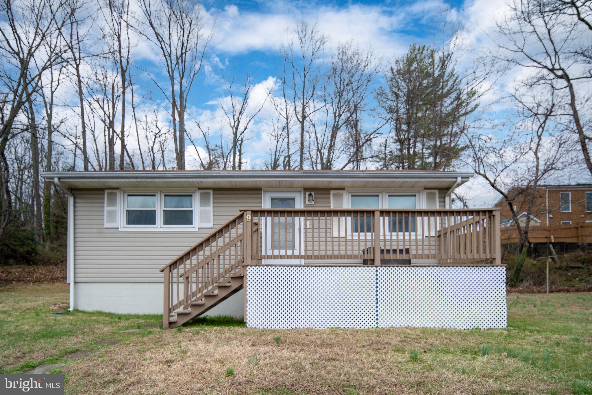 9 Bells Hill Road Stafford, VA 22554 - Photo 4 of 40