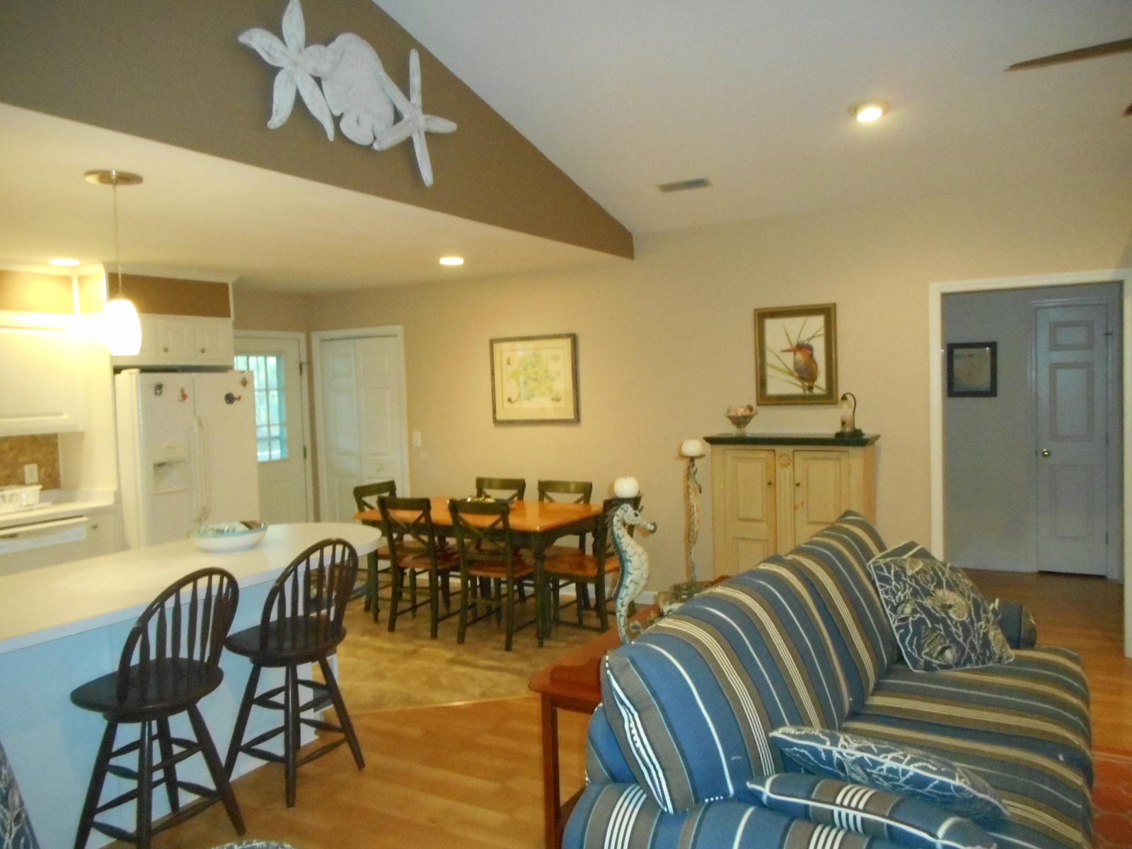 1306 Jungle Road Edisto Beach, SC 29438 - Photo 4 of 20 DSCN4282