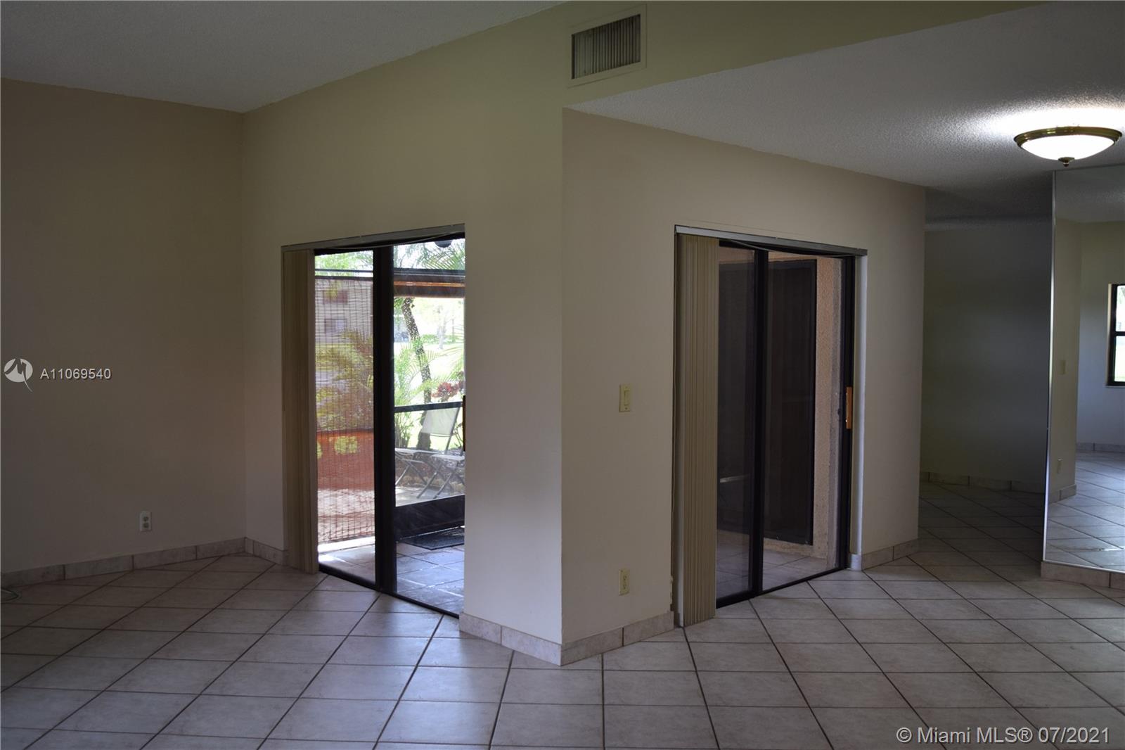 579 Racquet Club Road, Unit 10 Weston, FL 33326 - Photo 20 of 31