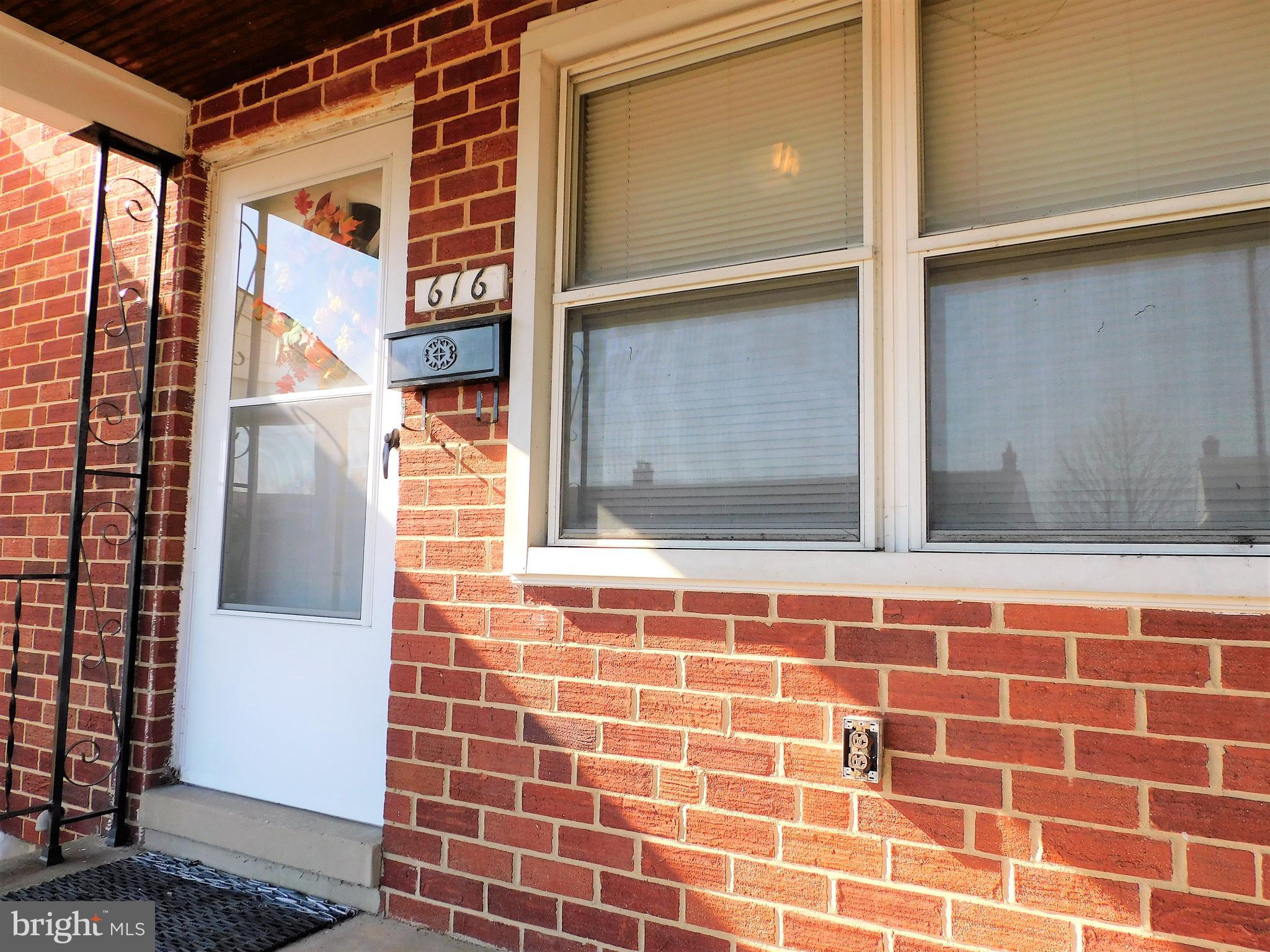 616 Queensgate Road Baltimore, MD 21229 - Photo 2 of 31 Welcome Home!