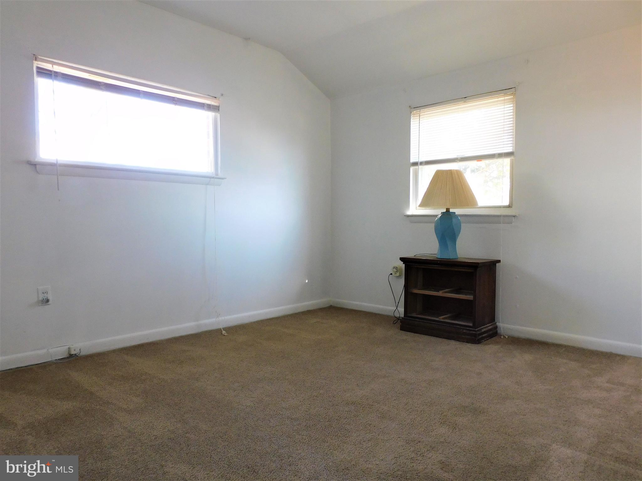 616 Queensgate Road Baltimore, MD 21229 - Photo 14 of 31 Primary Bedroom