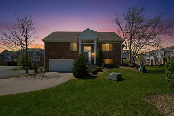 $370,000 | 14125 John Humphrey Drive, Orland Park, IL 60462