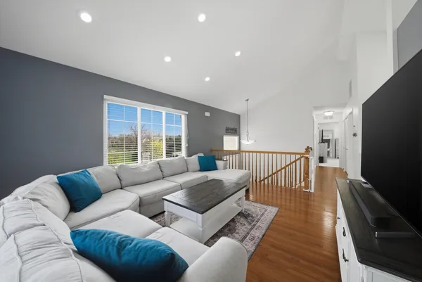 $370,000 | 14125 John Humphrey Drive, Orland Park, IL 60462