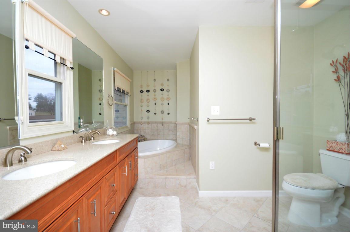 4202 High Ridge Road Haymarket, VA 20169 - Photo 12 of 30 Bath (Master)